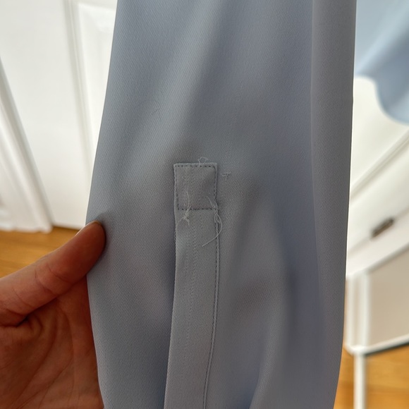 Calvin Klein blue blouse. Size small - Picture 3 of 4